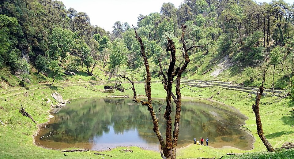 Munsiyari Thamri_kund,_munsiyari_-_panoramio - Trekking Uttarakhand